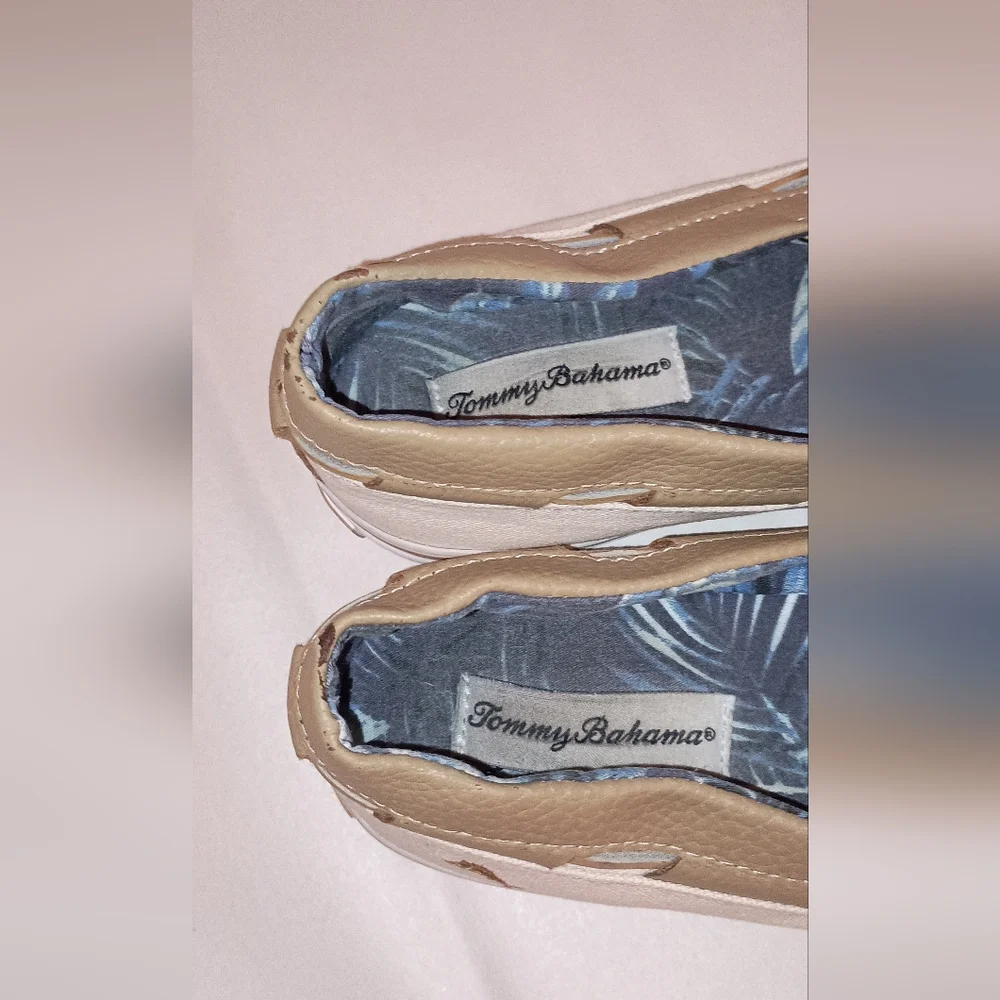 Tommy Bahama canvas leather